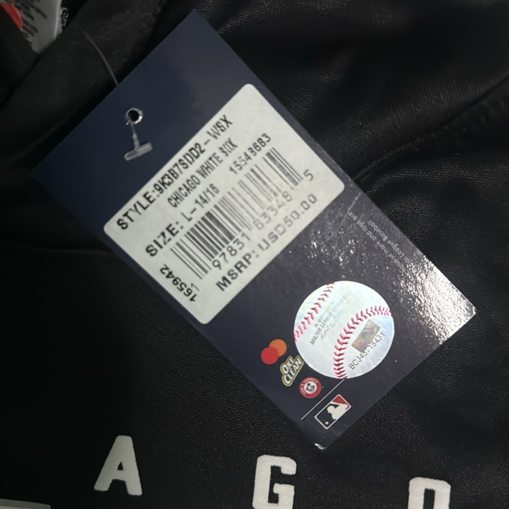 NWT MLB Genuine Hoodie “Chicago White Sox” - Picture 3 of 4